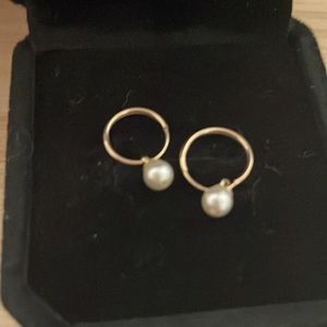14K solid yellow gold & authentic pearl earrings